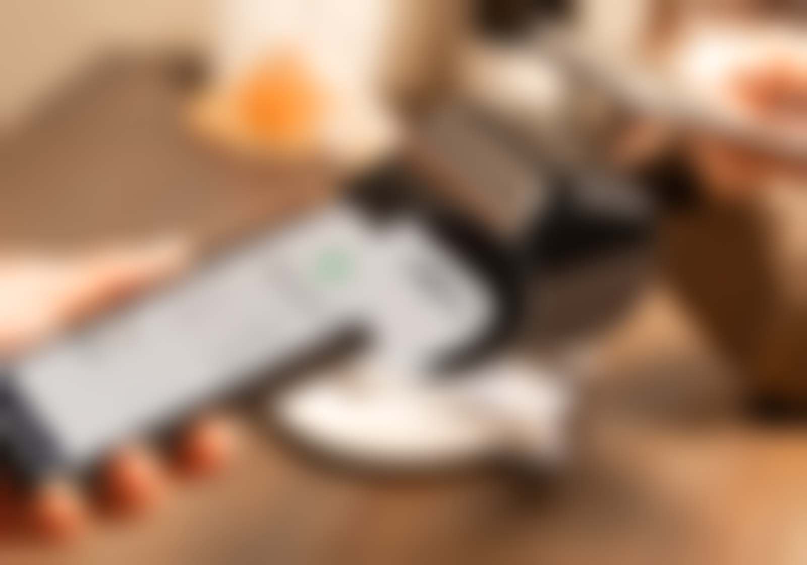 Wi-Fi 6E with  dual antennas.